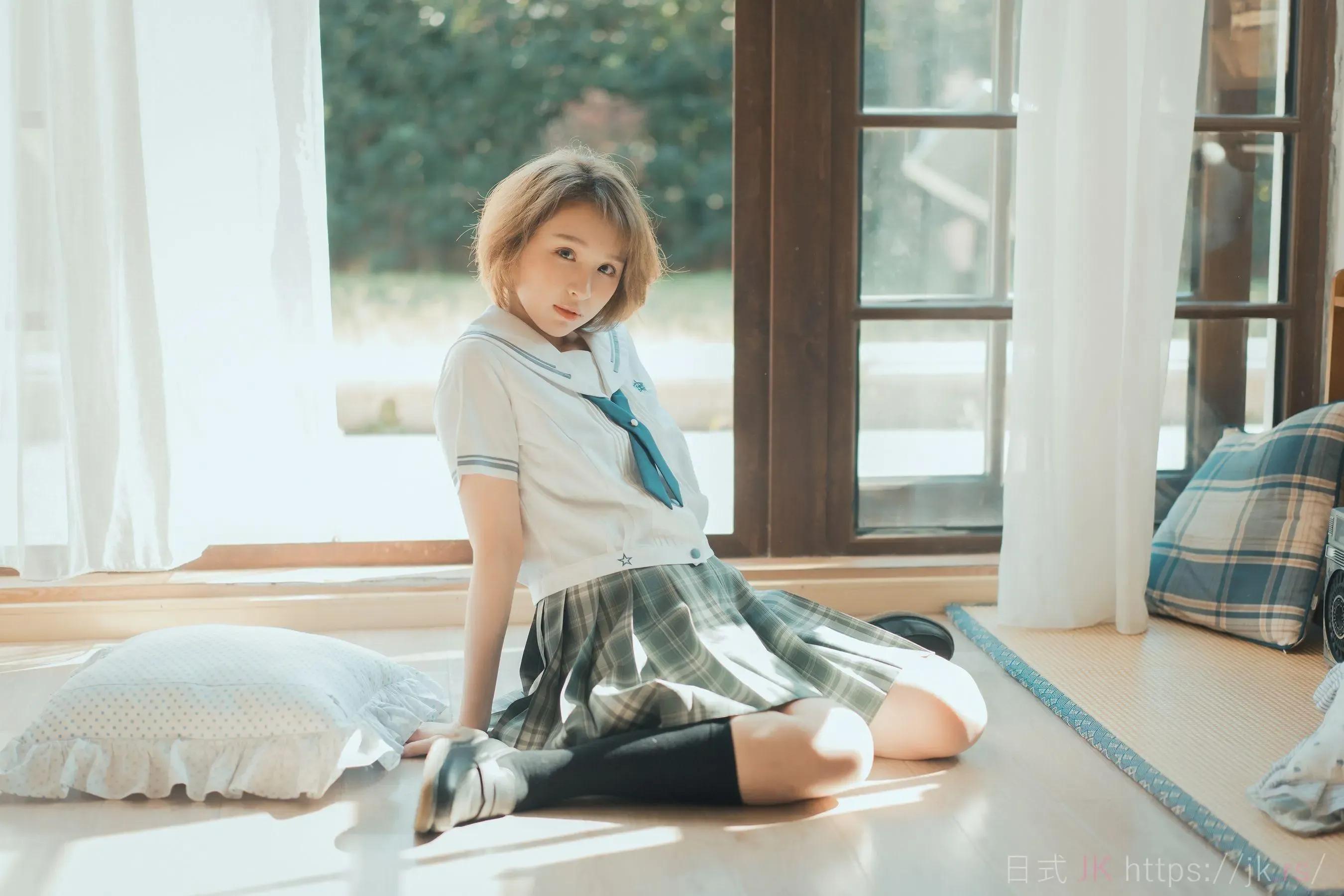 阳光少女                        
                            [35]-沐颜小栈