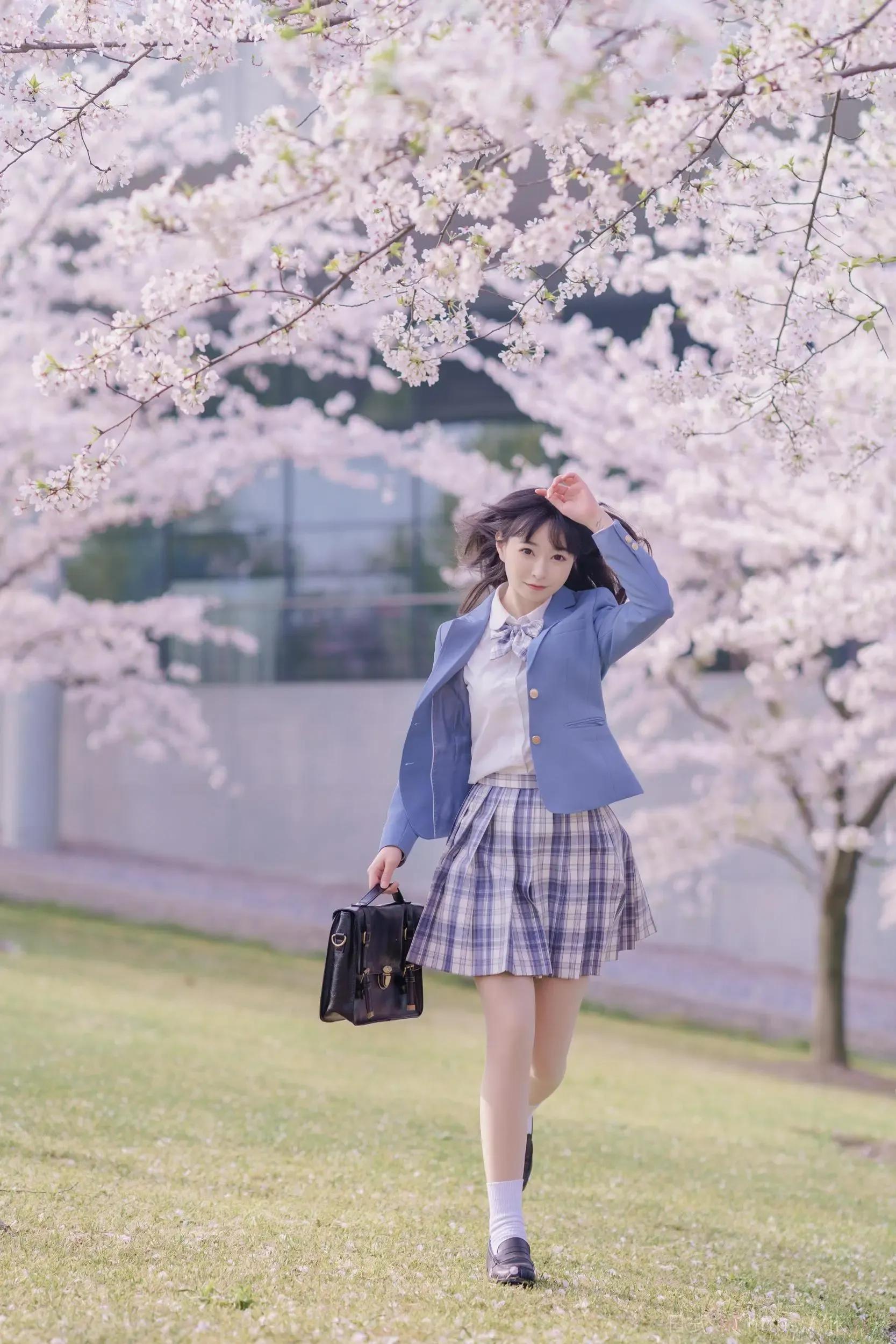 樱花制服 Vol.001                        
                            [17]-沐颜小栈