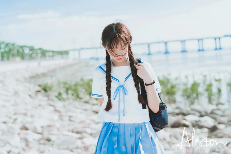 青春x大海                        
                            [15]-沐颜小栈
