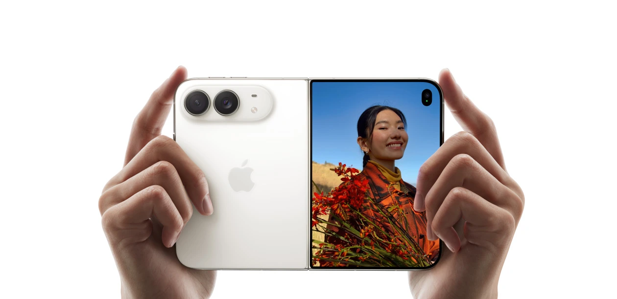 iPhone Duo 交互设计拆解:一本书的隐喻如何重塑折叠屏体验插图 iPhone Duo像书一样半折握持