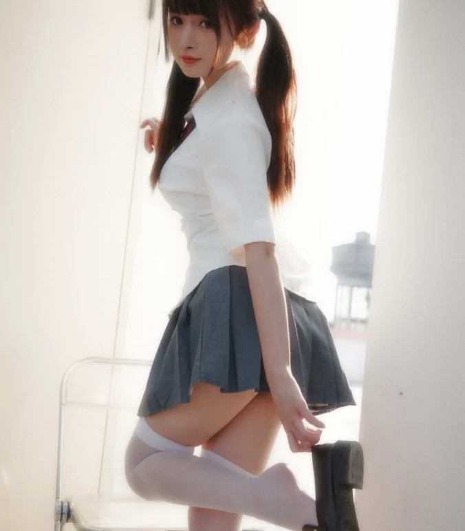 我在人间贩卖浪漫❤️如果快乐太难，那我祝你平安